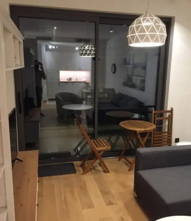 Izdavanje, dvosoban stan, 47m², Stari Grad, Beograd