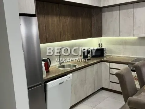 Izdavanje, trosoban stan, 92m², Centar, Novi Sad - image 4