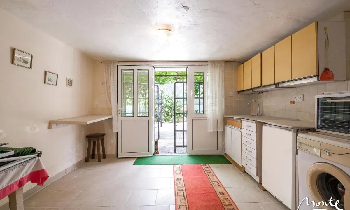 Sale, house, 133m², Stoliv, Kotor