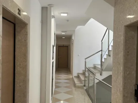 Sale, apartment, 32m², Dobrota, Kotor - image 11