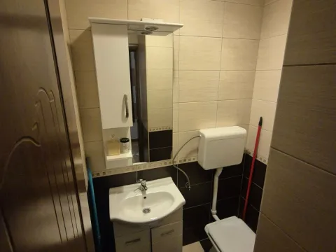 Rent, two bedroom apartment, 84m², Krivi Most, Podgorica - image 10