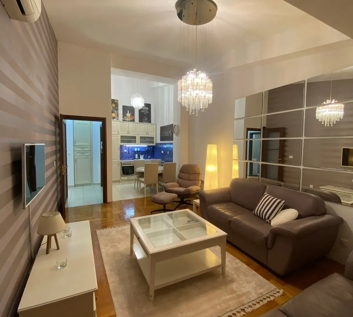 Izdavanje, jednosoban stan, 52m², City Kvart, Podgorica