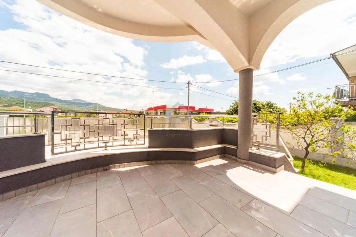 Rent, house, 320m², Zlatica, Podgorica