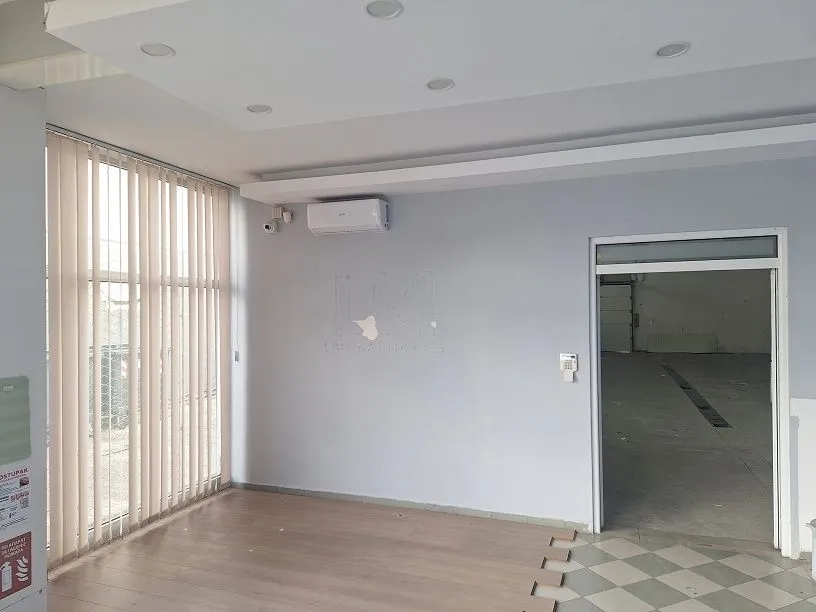 Rent, office space, 330m², Zrenjanin, Srbija