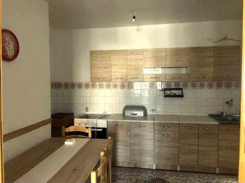 Izdavanje, dvosoban stan, 62m², Centar, Bar - image 5