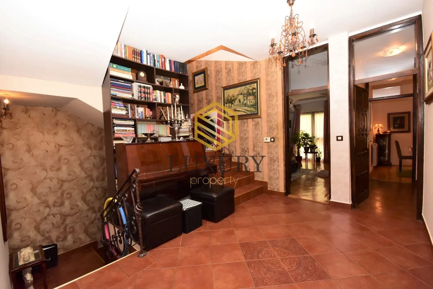 Prodaja, trosoban stan, 155m², Gorica C, Podgorica
