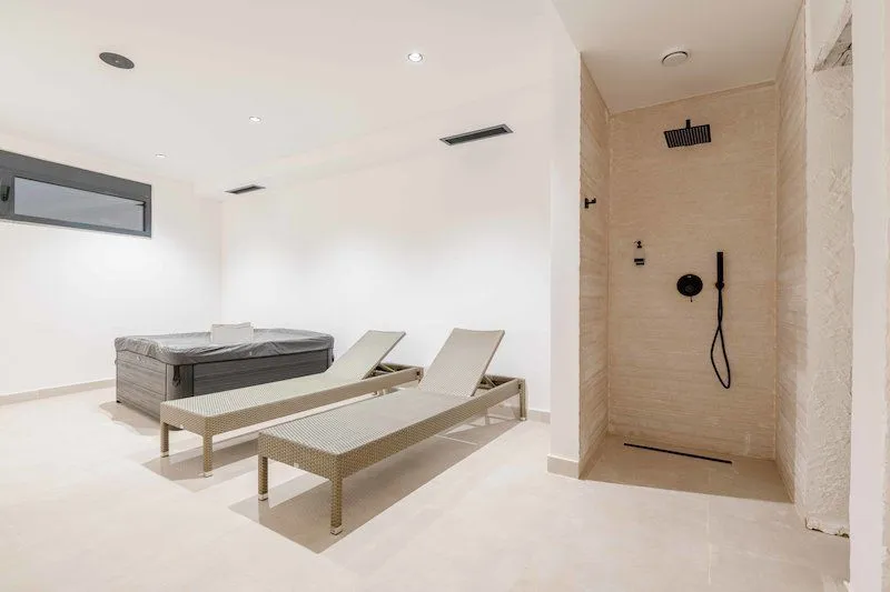 Sale, house, 240m², Kamenovo, Budva
