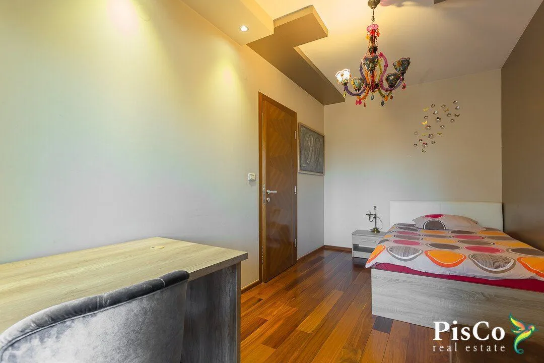 Rent, three bedroom apartment, 140m², Centar, Podgorica