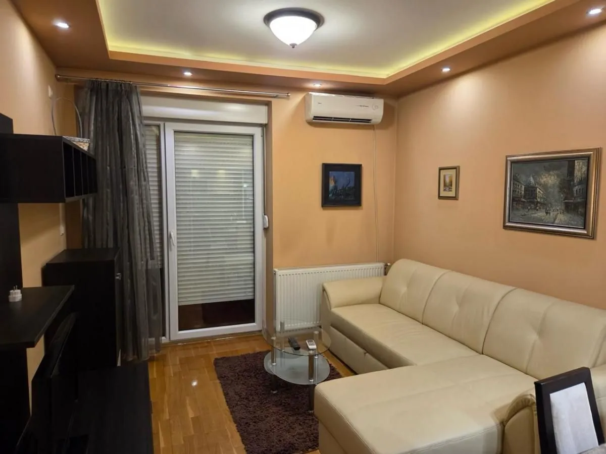 Prodaja, dvosoban stan, 44m², Centar, Novi Sad