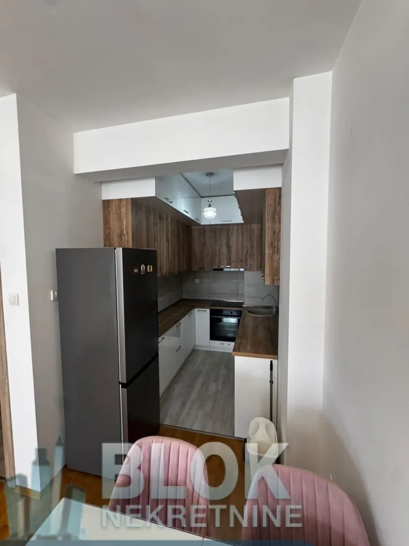 Izdavanje, jednosoban stan, 49m², Ljubović, Podgorica
