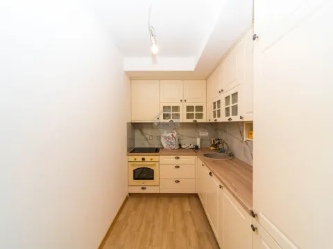 Prodaja, trosoban stan, 86m², Budva, Crna Gora - image 4