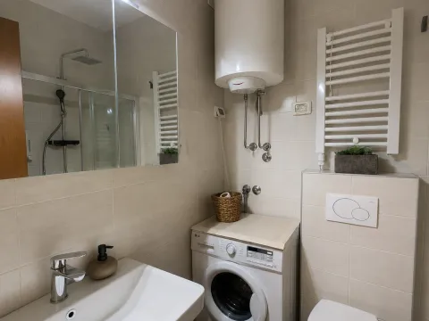 Rent, one bedroom apartment, 52m², City Kvart, Podgorica - image 11