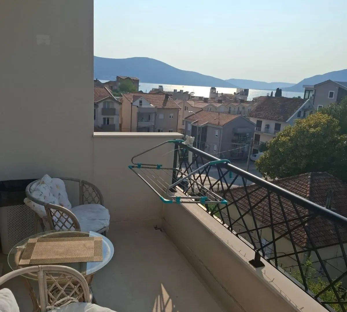 Rent, two bedroom apartment, 60m², Kalimanj, Tivat