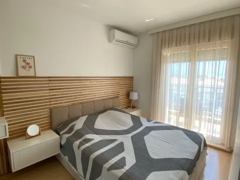 Rent, one bedroom apartment, 47m², Centar, Budva - image 9