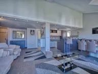 Izdavanje, stan, 120m², Tivat, Crna Gora - image 1