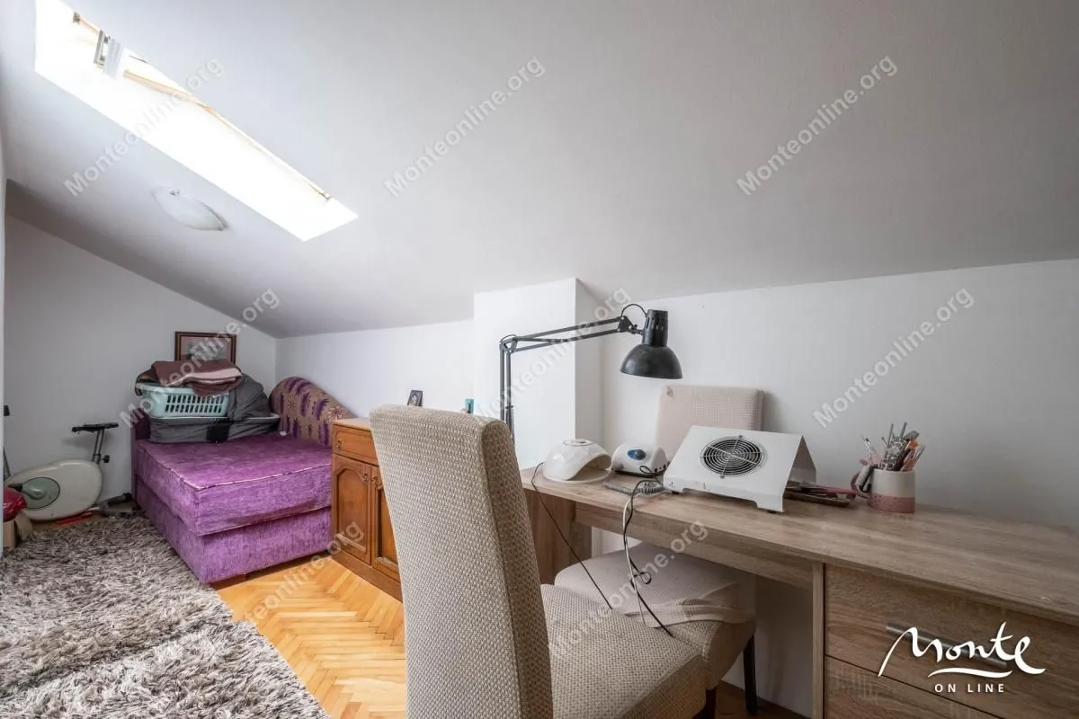 Prodaja, trosoban stan, 63m², Tivat, Crna Gora