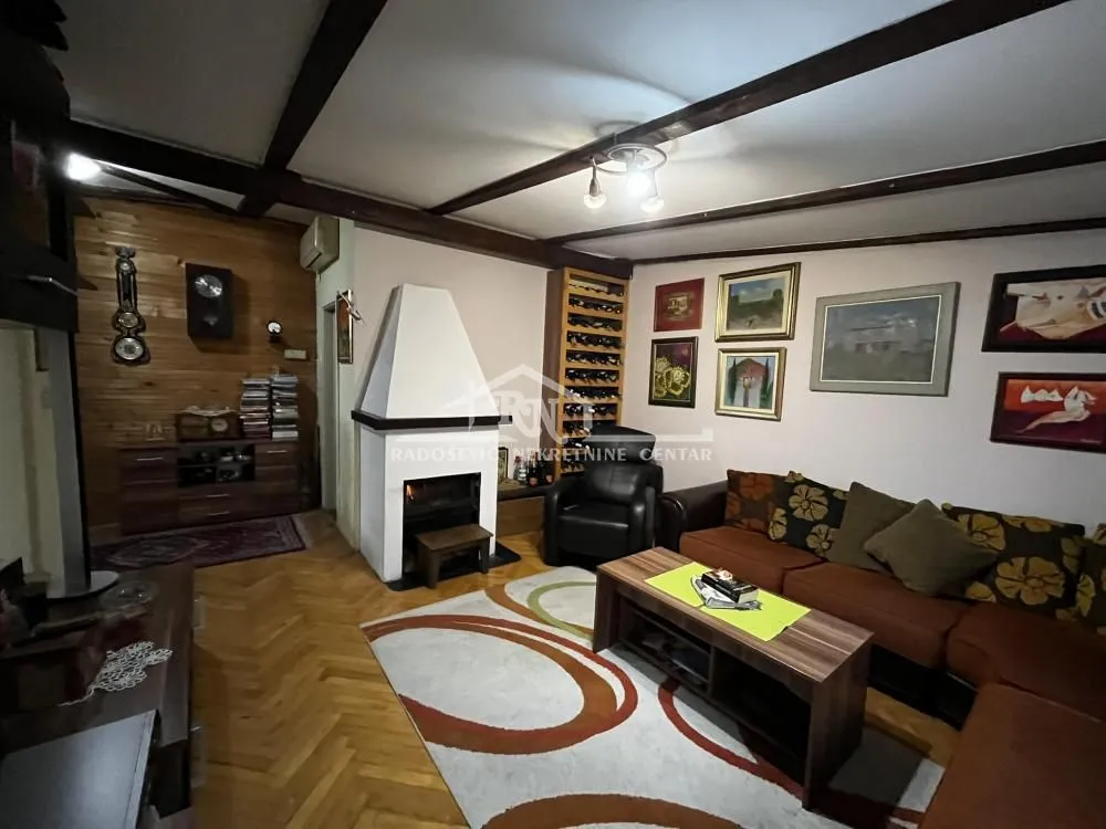Sale, apartment, 110m², Karaburma, Palilula Sve Podlokacije