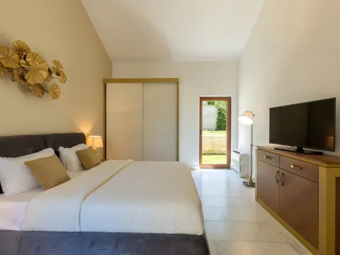 Prodaja, kuća, 198m², Dobrota, Kotor - image 19