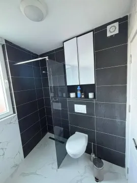 Rent, two bedroom apartment, 70m², Podkošljun, Budva - image 10