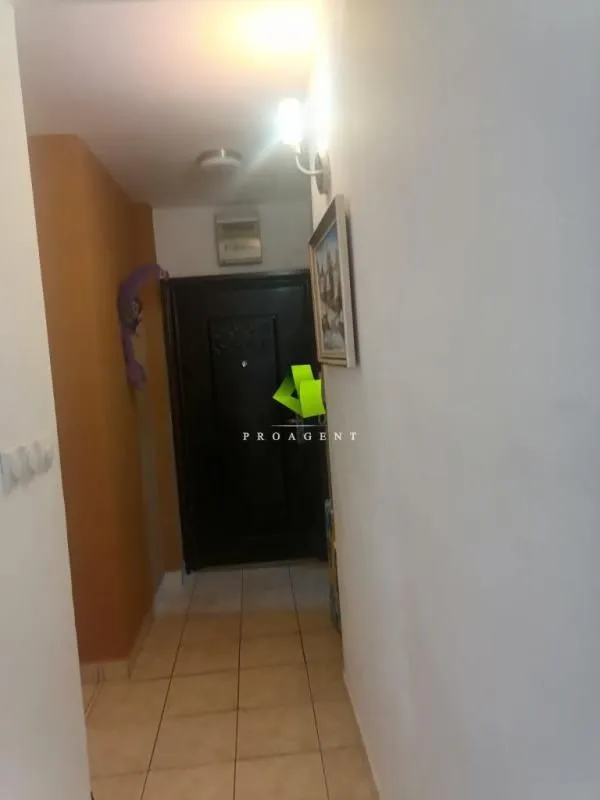 Prodaja, trosoban stan, 80m², Palilula, Niš