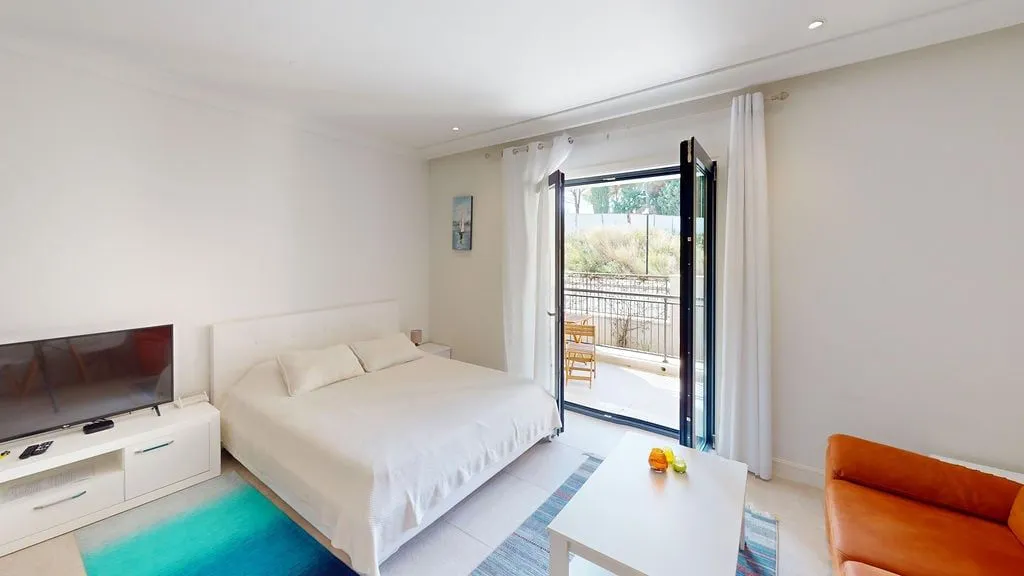 Prodaja, jednosoban stan, 43m², Tivat, Crna Gora