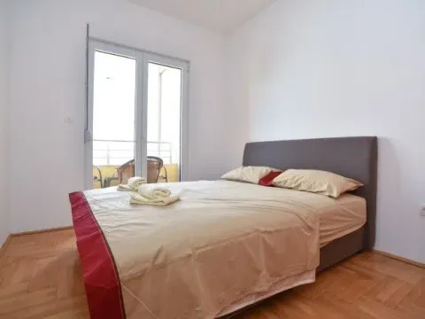 Izdavanje, jednosoban stan, 42m², Budva, Crna Gora - image 4