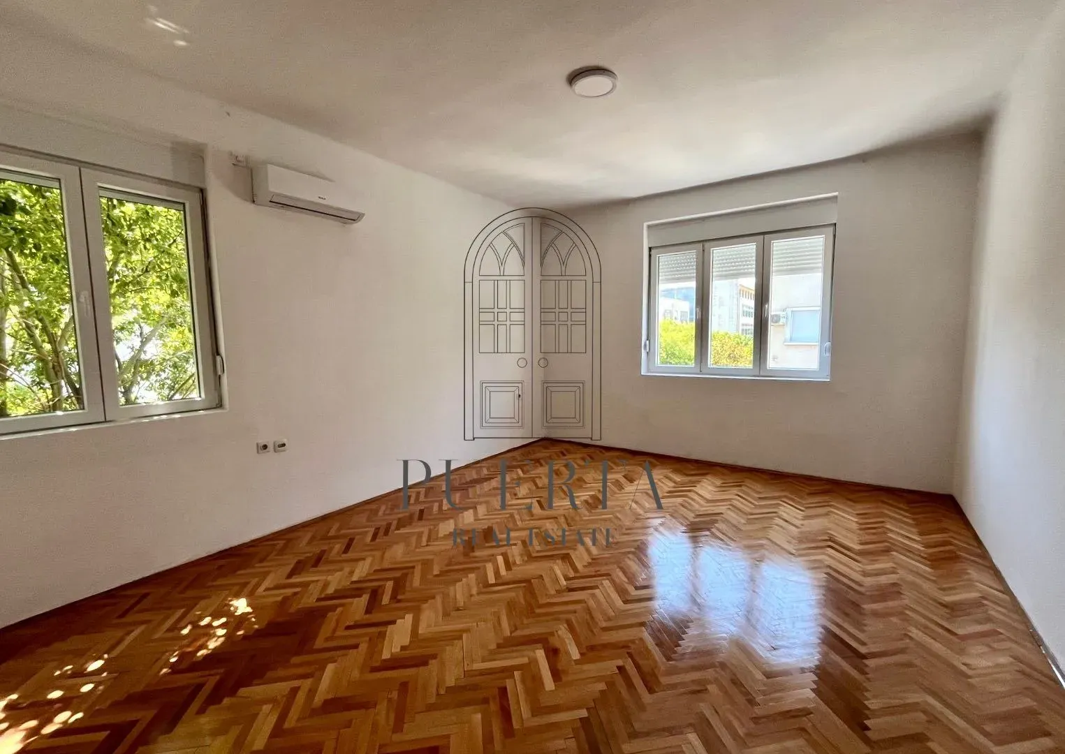 Rent, two bedroom apartment, 70m², Centar, Podgorica