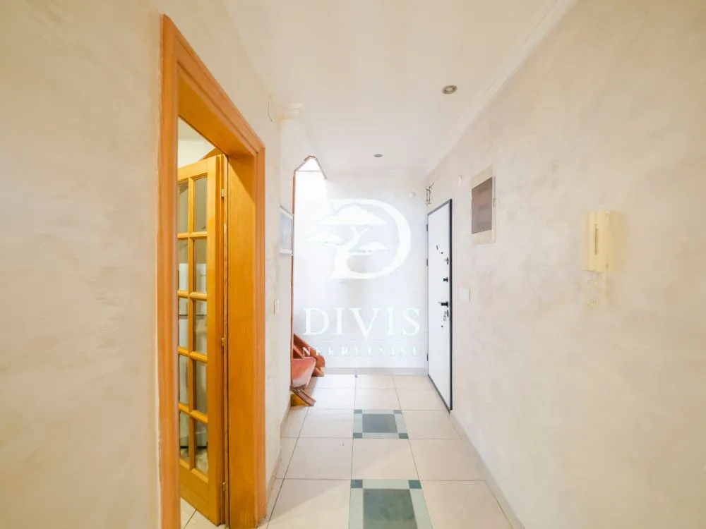 Sale, three bedroom apartment, 93m², Vračar Hram, Vračar Sve Podlokacije