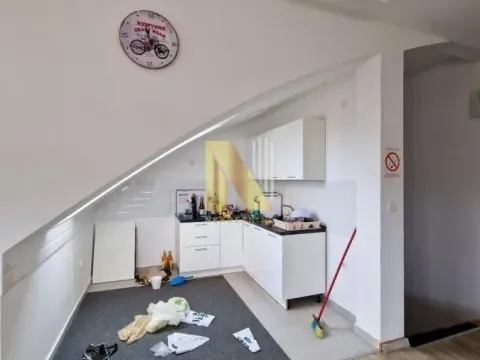 Prodaja, stan, 141m², Bulevar patrijarha Pavla, Novi Sad Sve Podlokacije - image 9