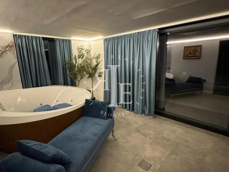 Prodaja, kuća, 270m², Sopot, Beograd