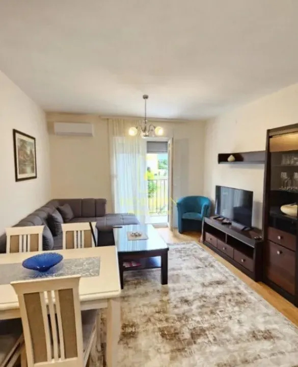 Izdavanje, jednosoban stan, 45m², Zabjelo, Podgorica