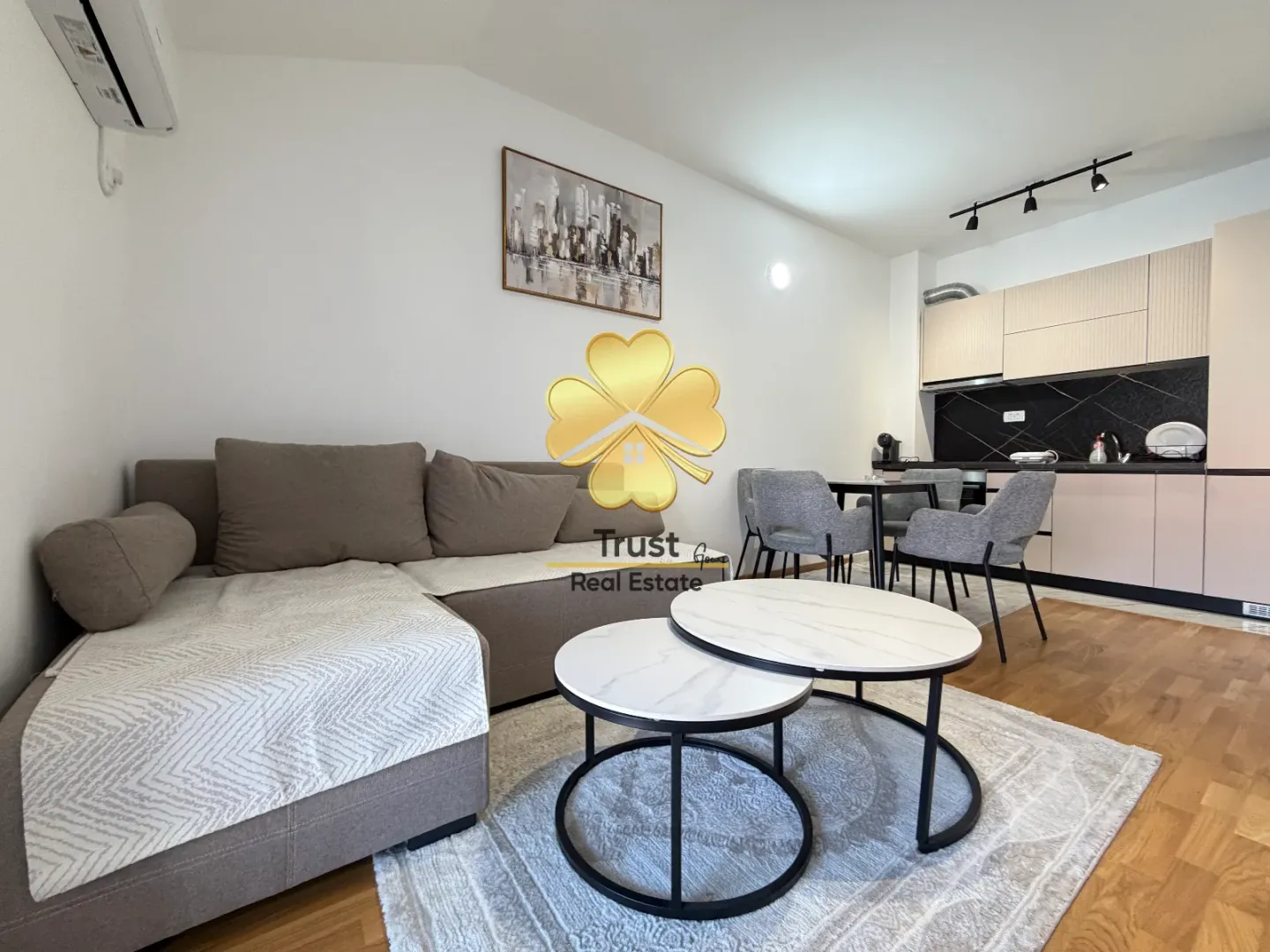 Izdavanje, jednosoban stan, 45m², Zagorič, Podgorica