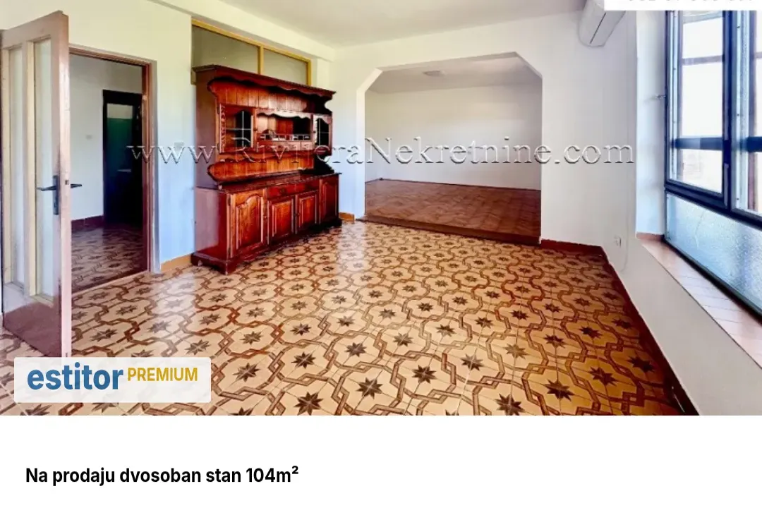 Prodaja, dvosoban stan, 104m², Centar, Tivat