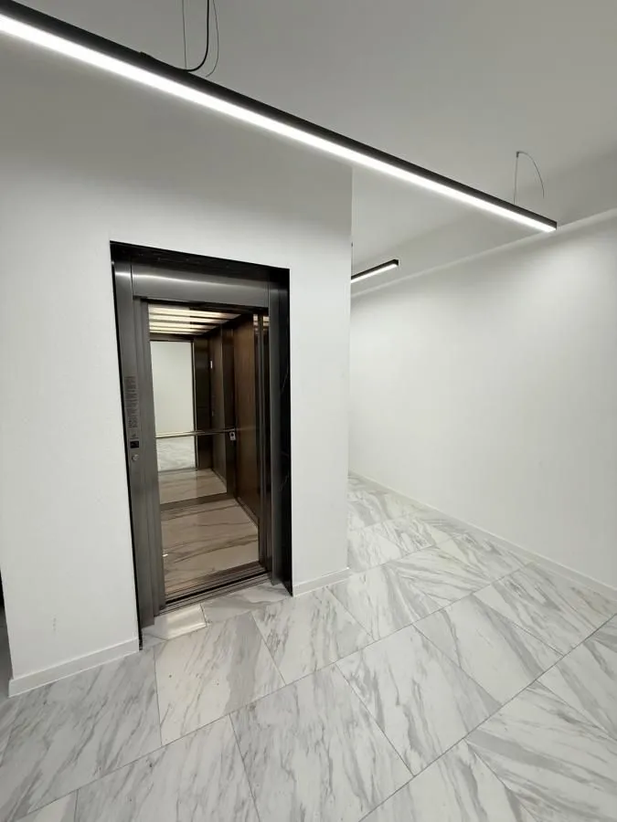 Rent, office space, 60m², Čair, Niš