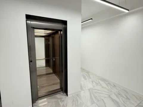 Izdavanje, poslovni prostor, 60m², Čair, Niš - image 10