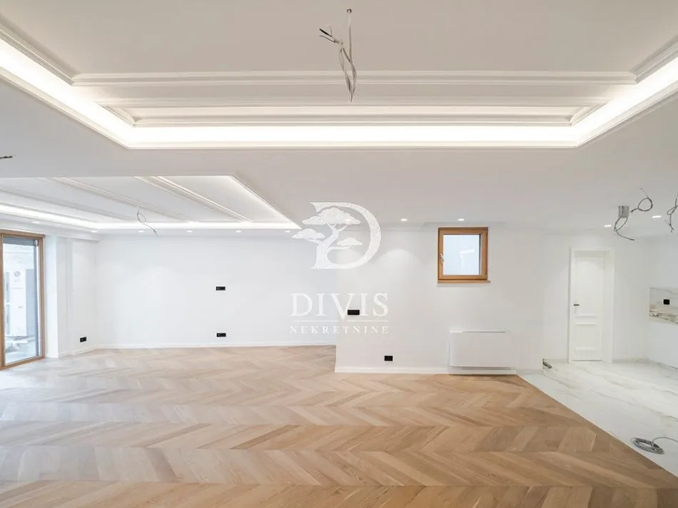 Sale, three bedroom apartment, 189m², Vračar Hram, Vračar Sve Podlokacije