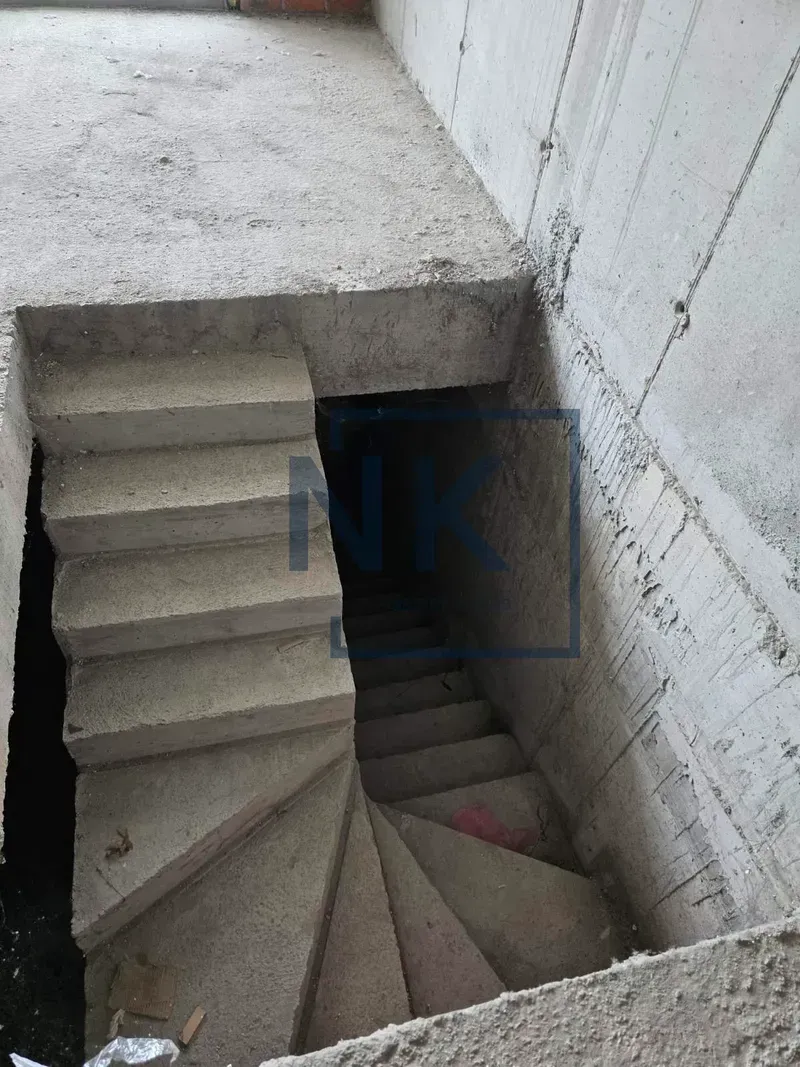 Izdavanje, poslovni prostor, 165m², Central Point, Podgorica