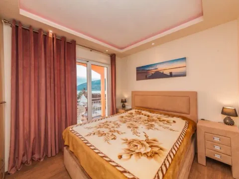 Rent, two bedroom apartment, 50m², Igalo, Herceg Novi - image 6