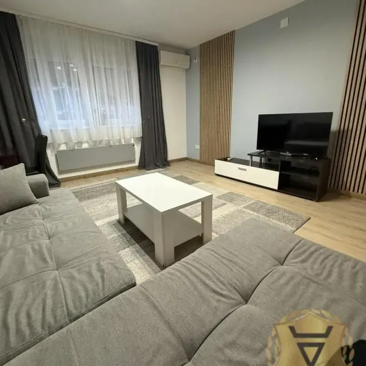 Izdavanje, jednosoban stan, 34m², Skadarlija, Beograd