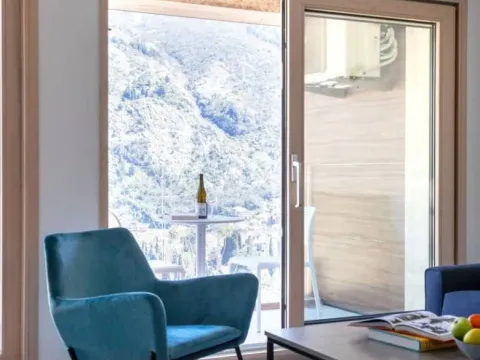 Prodaja, dvosoban stan, 73m², Dobrota, Kotor - image 5