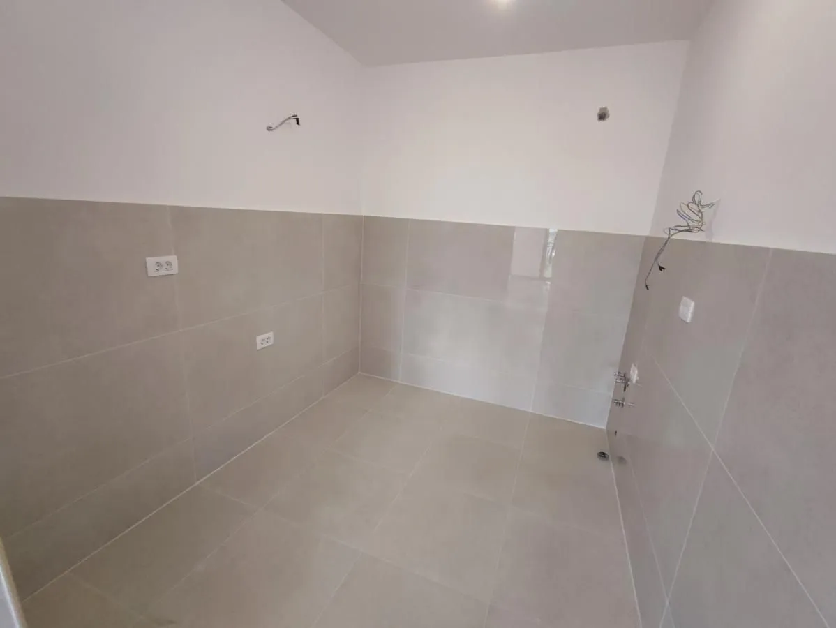 Prodaja, trosoban stan, 113m², Đuraševići, Tivat