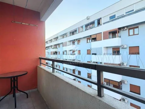 Izdavanje, dvosoban stan, 55m², Stari Aerodrom, Podgorica - image 18