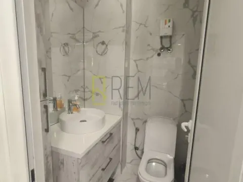 Sale, office space, 101m², Blok 9, Podgorica - image 4