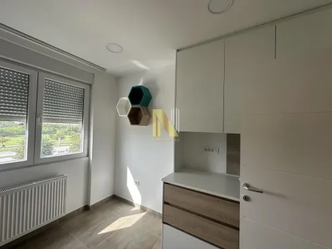 Rent, office space, 90m², Nova Detelinara, Novi Sad Sve Podlokacije - image 13