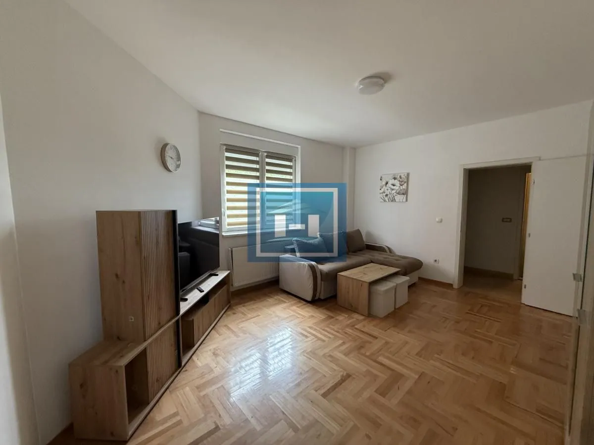 Izdavanje, jednosoban stan, 33m², Vašarište, Jagodina