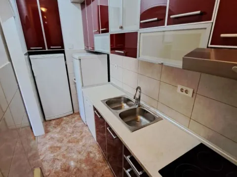 Rent, two bedroom apartment, 54m², Blok 9, Podgorica - image 3