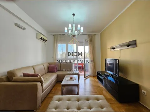Rent, one bedroom apartment, 52m², Centar, Bar - image 8