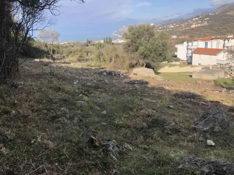 Zemljište in Pečurice