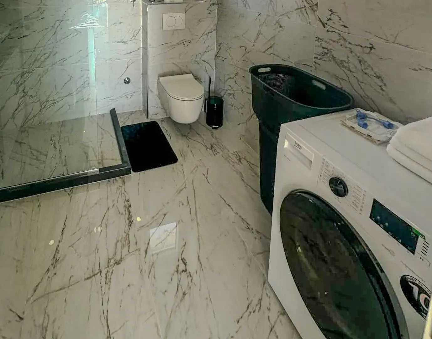 Izdavanje, dvosoban stan, 102m², Seljanovo, Tivat