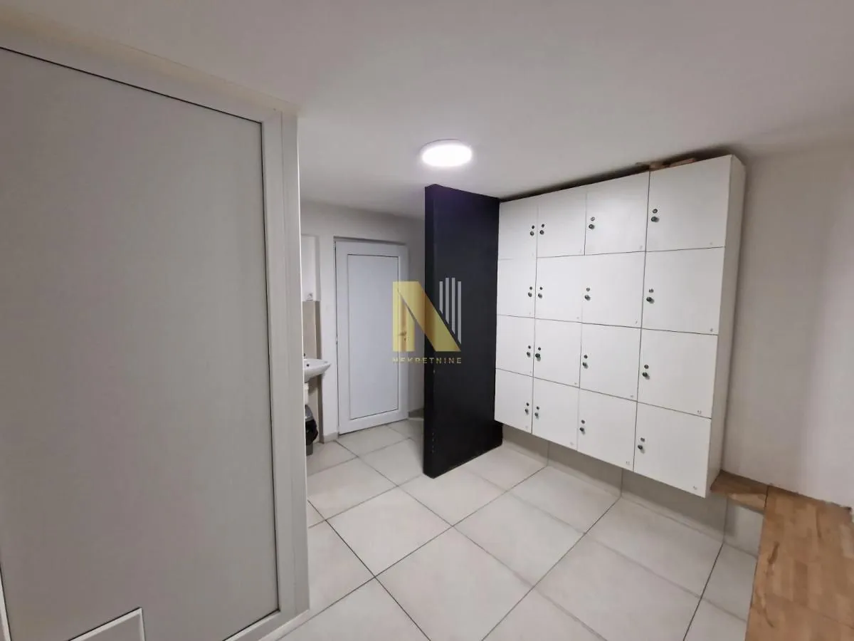 Sale, office space, 100m², Novi Sad, Srbija